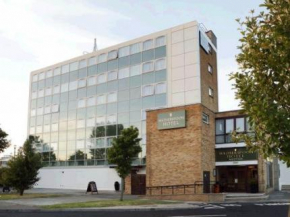  The Golden Acorn Wetherspoon  Гленротс